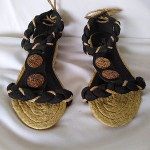 Sam and Jeffrey by Riplay sandals. Size 9